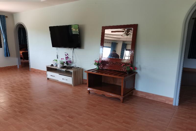 Отель Oyo 967 Andathien Pool Villa Aonang