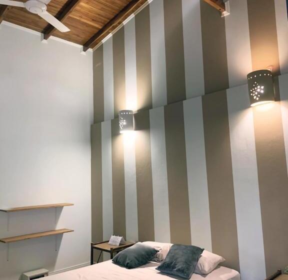 ホテル Point Break Santa Teresa