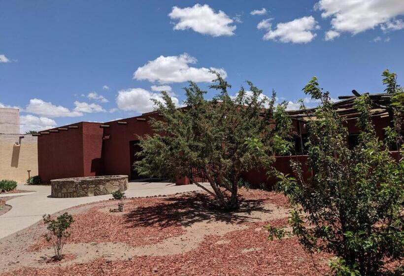 فندق على الطريق Hopi Cultural Center
