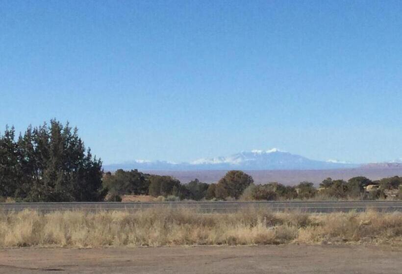 فندق على الطريق Hopi Cultural Center