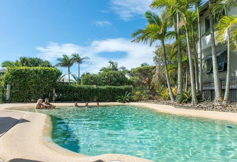 The Retreat Beach Houses