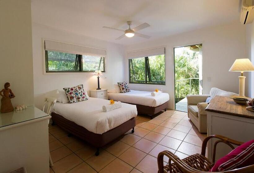 The Retreat Beach Houses