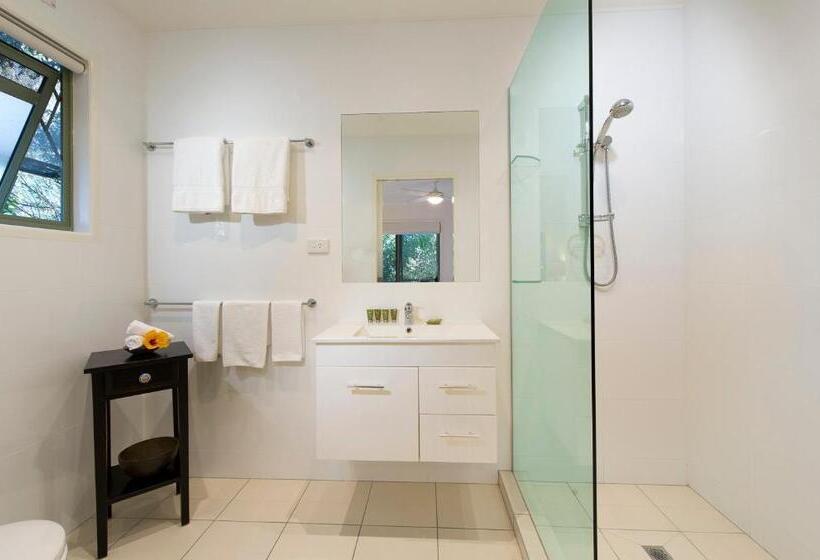 The Retreat Beach Houses