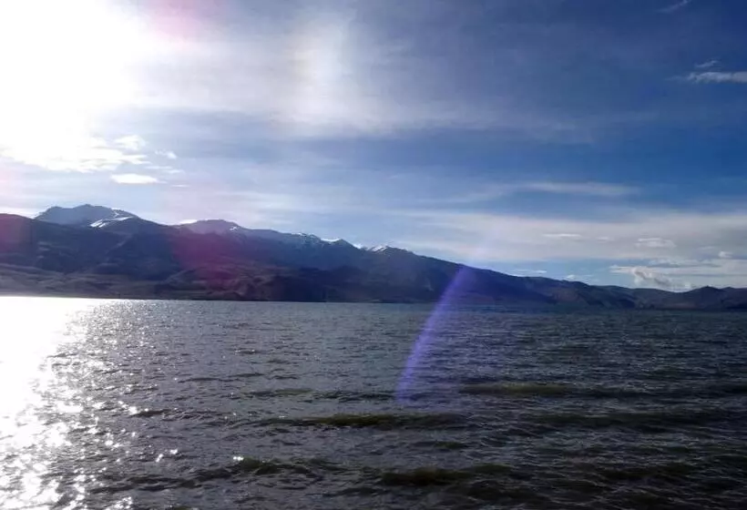 Tsomoriri Hotel Lake View