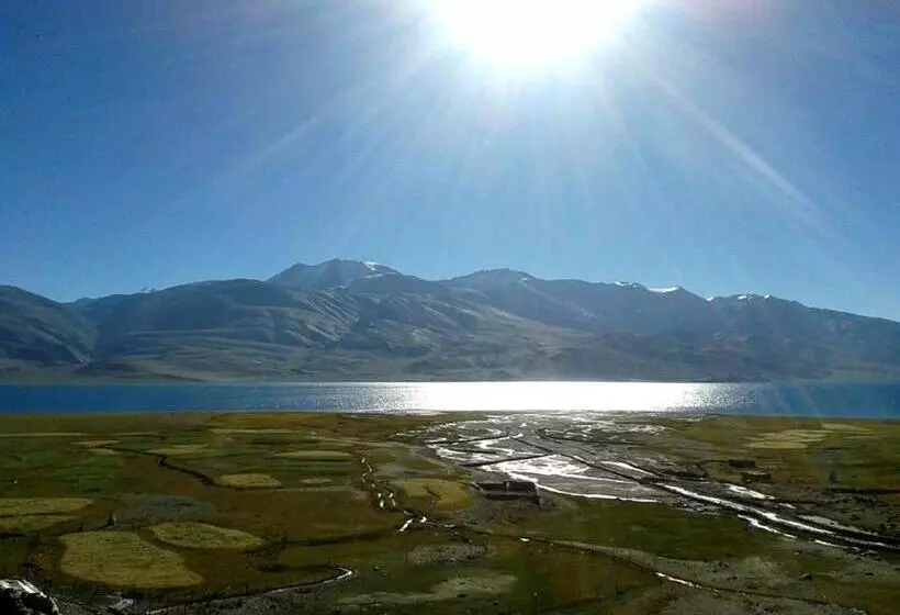 Tsomoriri Hotel Lake View