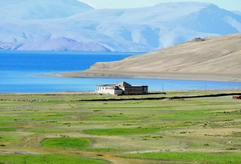 Tsomoriri Hotel Lake View