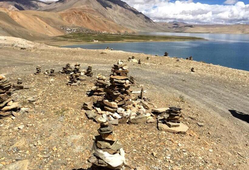 Tsomoriri Hotel Lake View