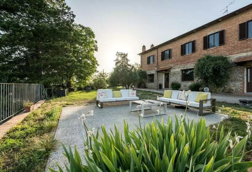 Aamiaismajoitus (B&B) Agriturismo La Collina Degli Olivi