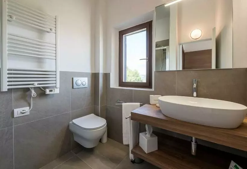 Aamiaismajoitus (B&B) Agriturismo La Collina Degli Olivi