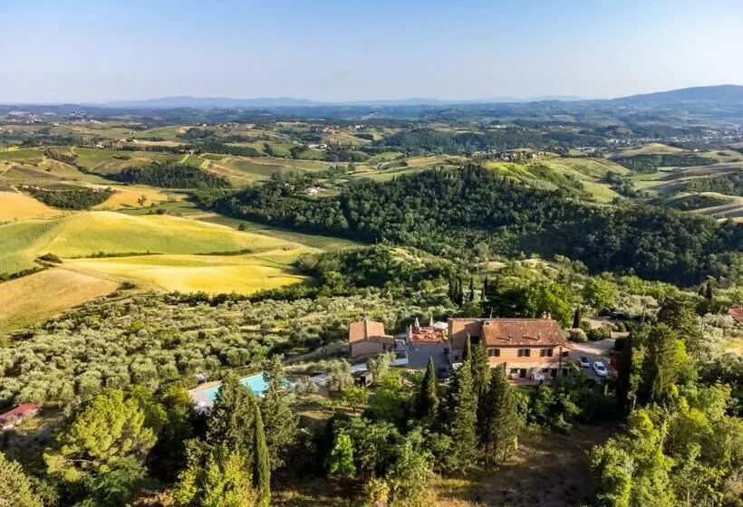 Aamiaismajoitus (B&B) Agriturismo La Collina Degli Olivi