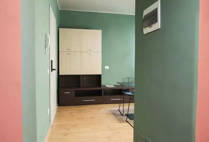 تختخواب و صبحانه M32 Home