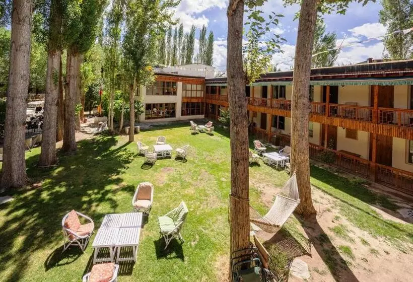 Hotelli Shambhala Resort