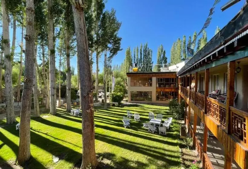 Hotelli Shambhala Resort