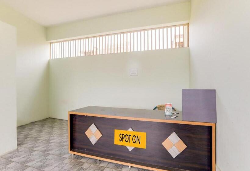 Spot On Hotel Formula One Grand