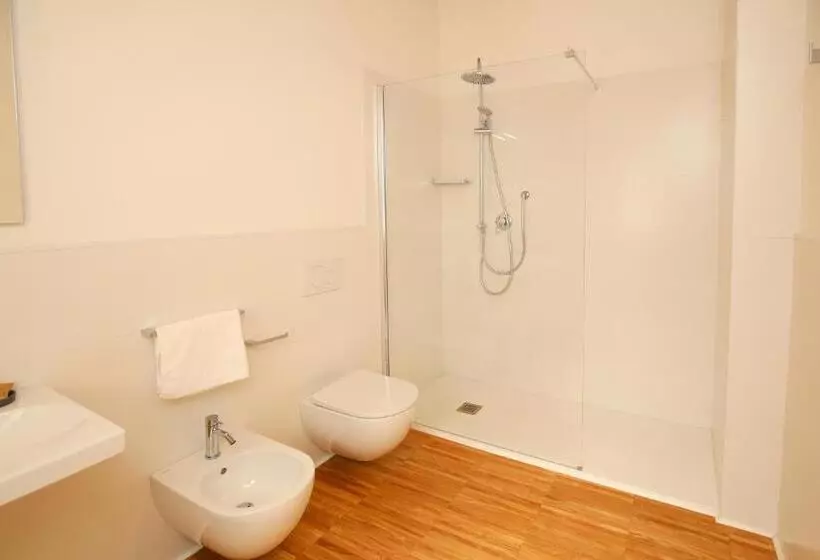 ペンション Stazzo La Capanna