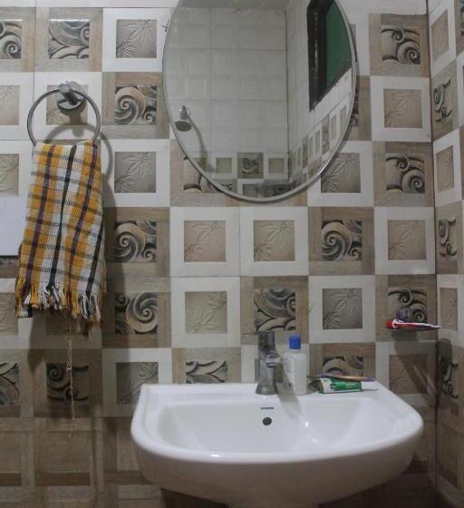 پانسیون Parbati Headquarters