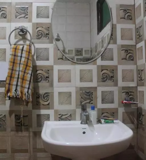 ペンション Parbati Headquarters