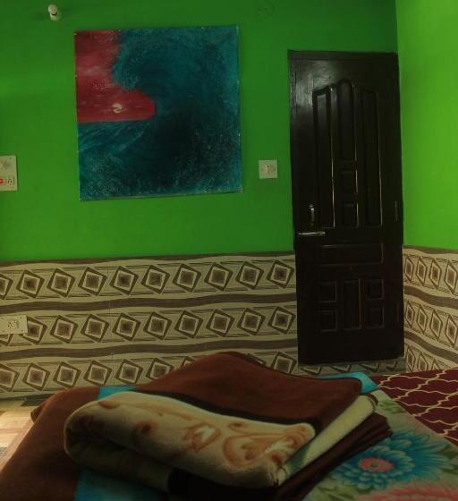 پانسیون Parbati Headquarters