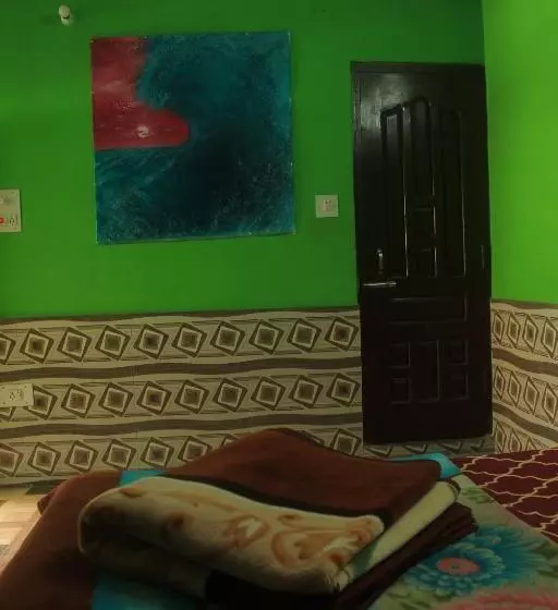 ペンション Parbati Headquarters