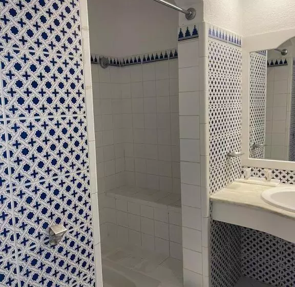 Domina Coral Bay Private Studios