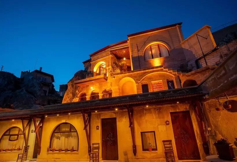 Hotelli Cappadocia Inans Cave & Swimming Pool Hot