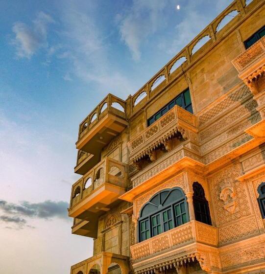 Hotelli Golden Rock Palace