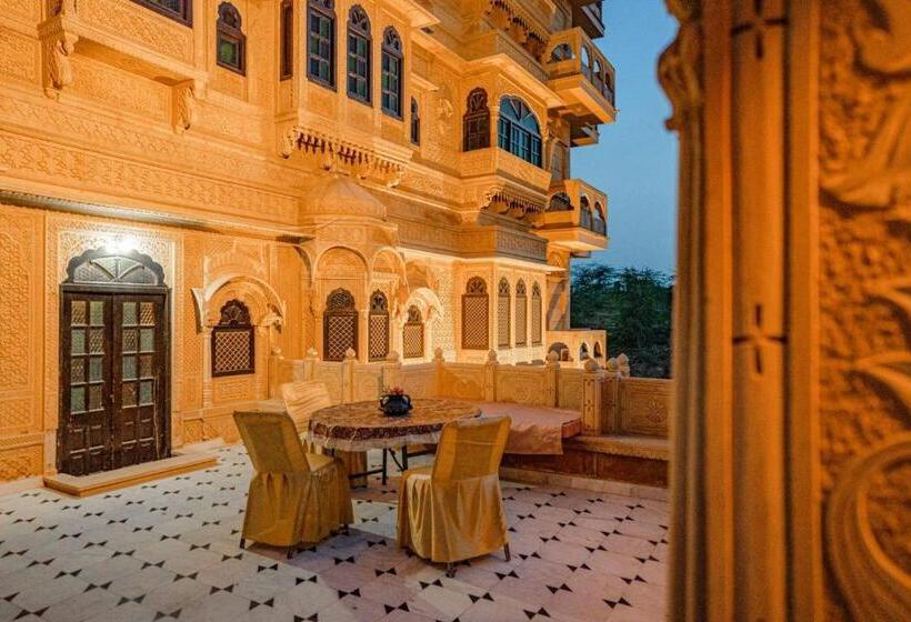 Hotelli Golden Rock Palace