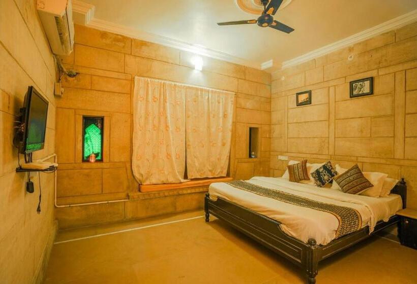 Hotelli Golden Rock Palace