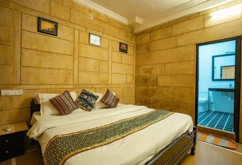 ホテル Golden Rock Palace