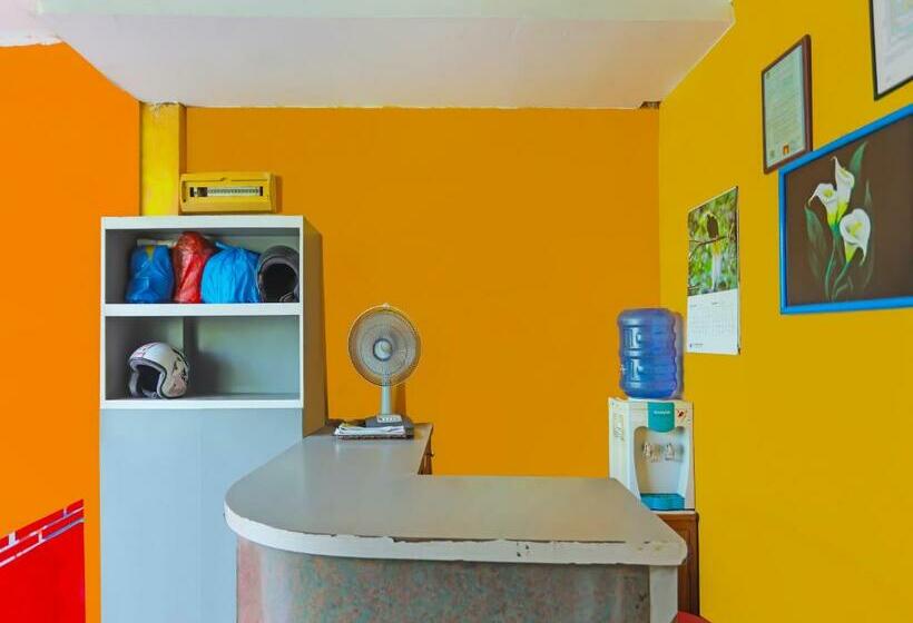 בית מלון כפרי Oyo 92496 Faraas Homestay Syariah