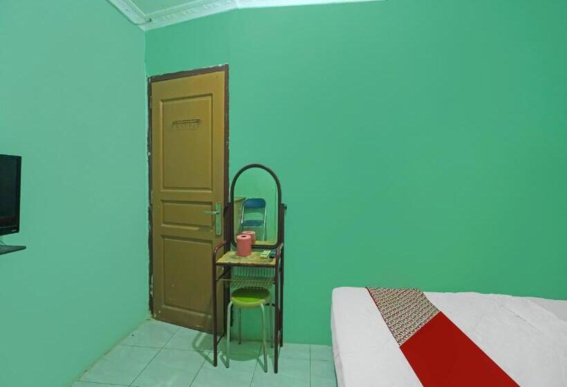 בית מלון כפרי Oyo 92496 Faraas Homestay Syariah