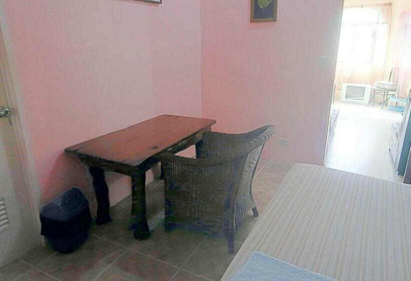 Hotel Seashore Garden Resort