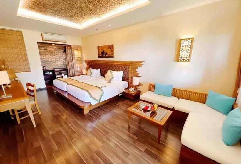 Aroma Beach Resort And Spa