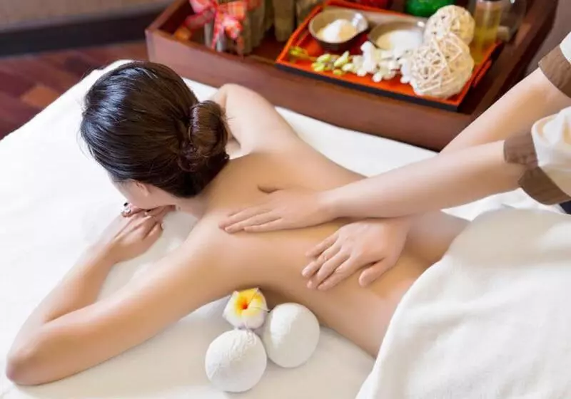 Aroma Beach Resort And Spa