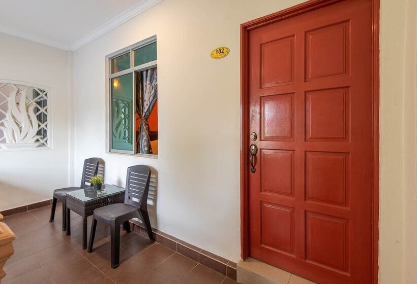 فندق على الطريق Cenang Memories Langkawi