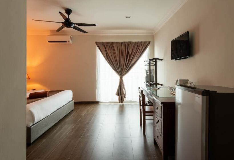 فندق على الطريق Cenang Memories Langkawi