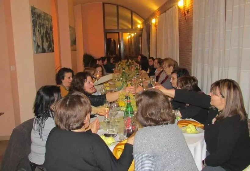 هتل Al Palazzetto Set Fair