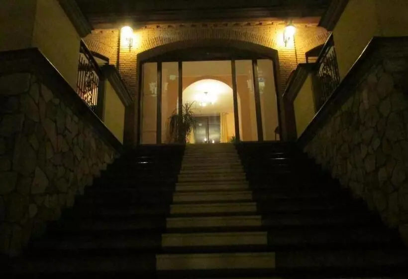 هتل Al Palazzetto Set Fair