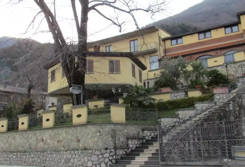 هتل Al Palazzetto Set Fair