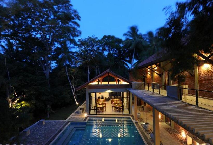 فندق Arika Villa