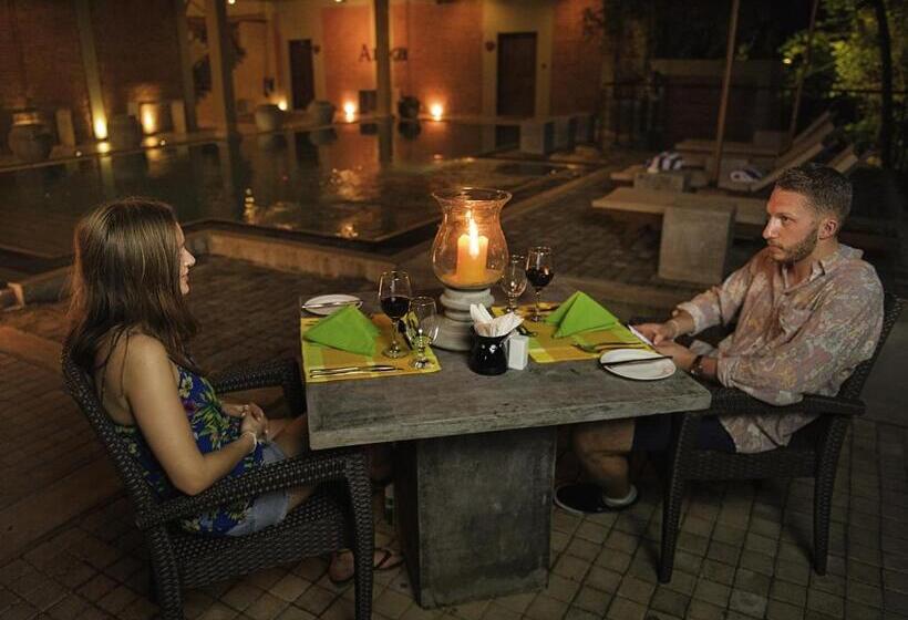 فندق Arika Villa