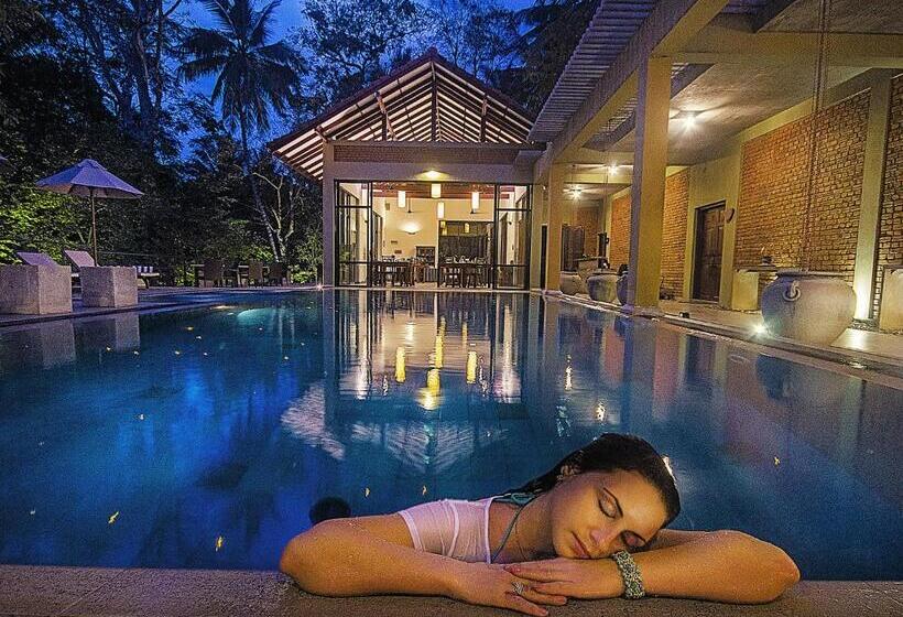 فندق Arika Villa