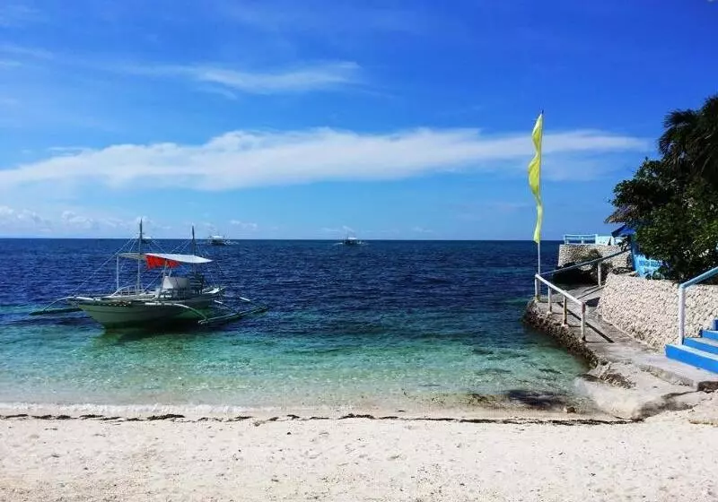 ホテル Blue Corals Beach Resort