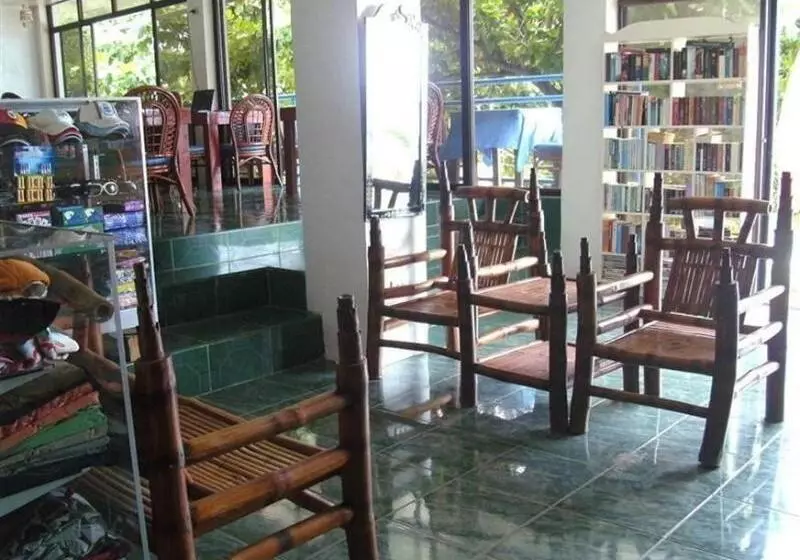 ホテル Blue Corals Beach Resort