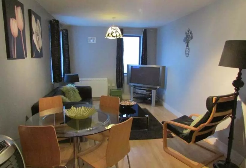 ホテル Cheltenham Luxury Apartments