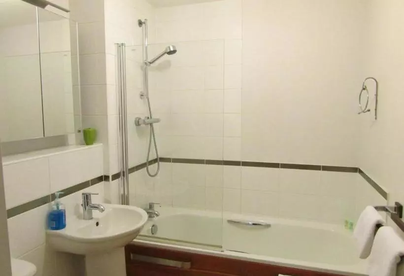 ホテル Cheltenham Luxury Apartments