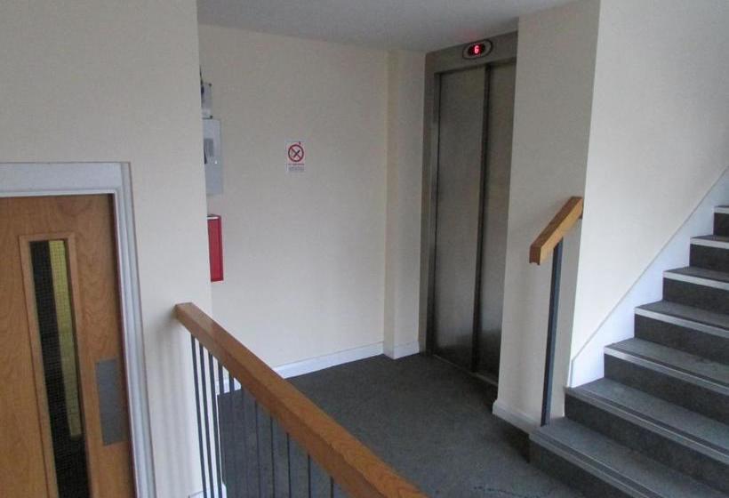 ホテル Cheltenham Luxury Apartments