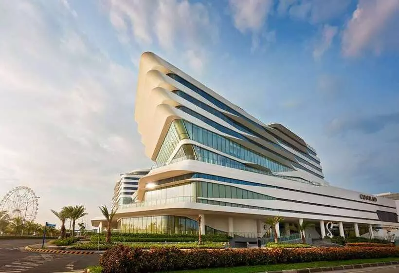 فندق Conrad Manila