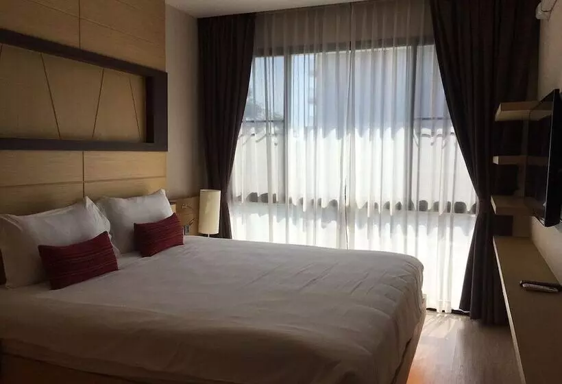 هتل De Richy Chiangmai