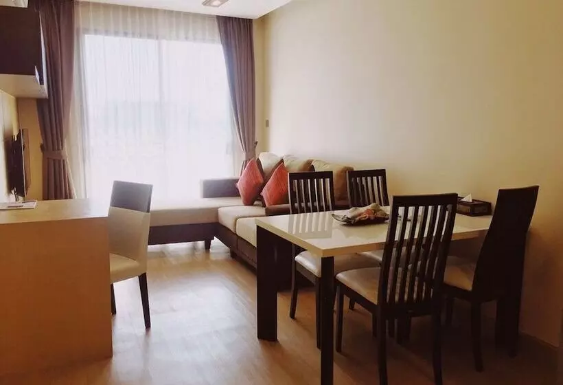 هتل De Richy Chiangmai